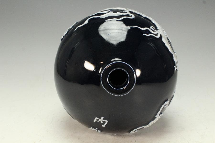 中国美術 瑠璃釉 纏白龍紋 梅瓶 内府 款 時代物(K-XA831)