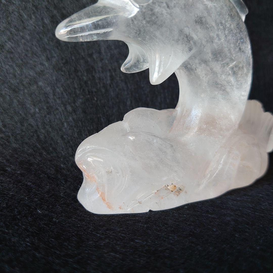 水晶ゴールデンヒーラー入り　波乗りイルカ　素敵な逸品