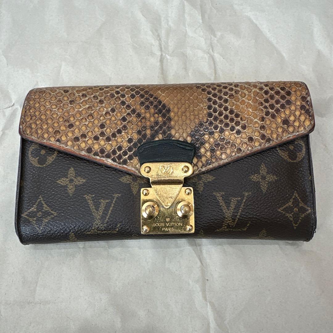 ルイヴィトン長財布　パイソン