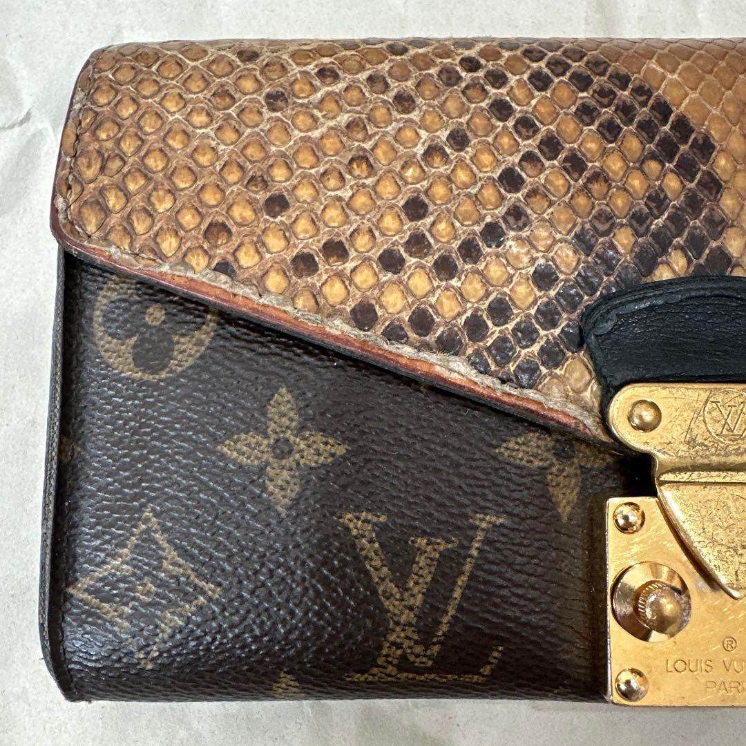 ルイヴィトン長財布　パイソン