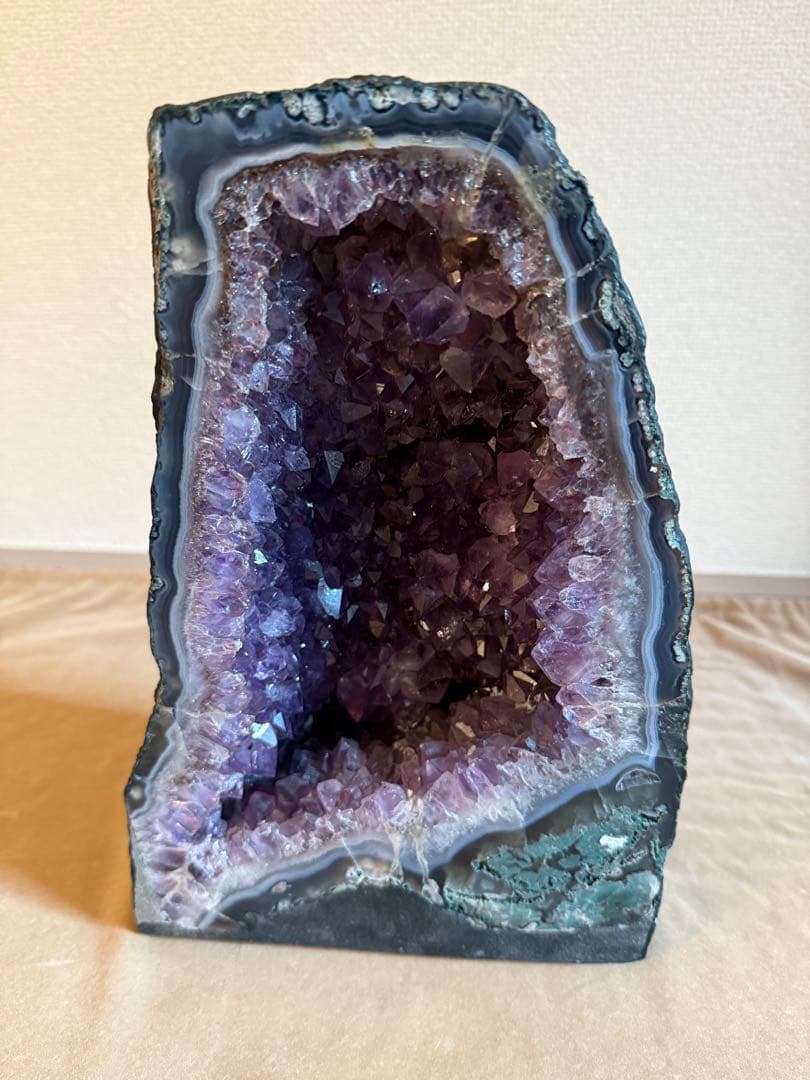 アメジストドーム　ジオード置物 ブラジル産