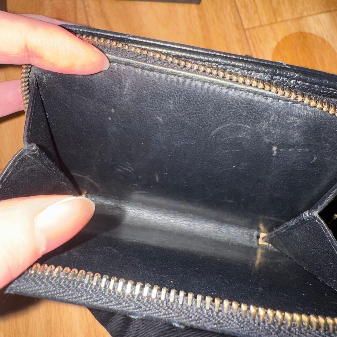 SAINT LAURENT ブラックレザー折り財布
