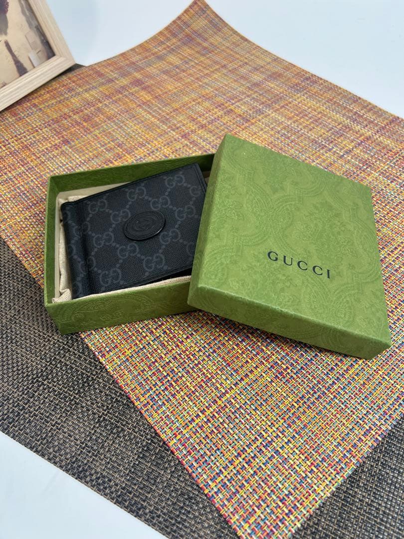 ✨極美品✨GUCCIグッチ　マネークリップ付きカードケース　札入れ　箱＆保存袋