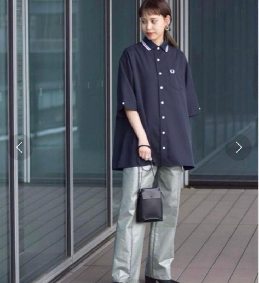 FRED PERRY x Ray BEAMS♡極美品　リブカラーシャツ ネイビー