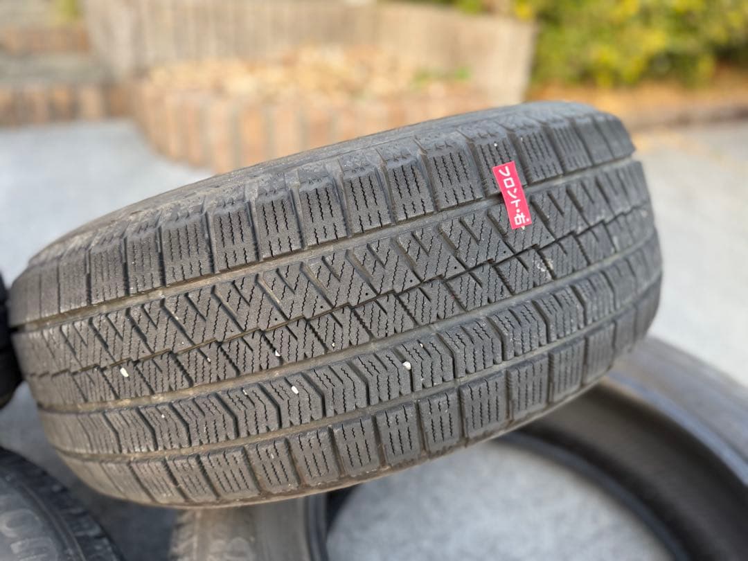 ブリヂストン スタッドレス BLIZZAK 215/60R16４本