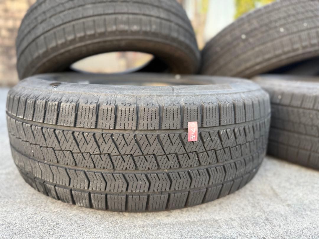 ブリヂストン スタッドレス BLIZZAK 215/60R16４本