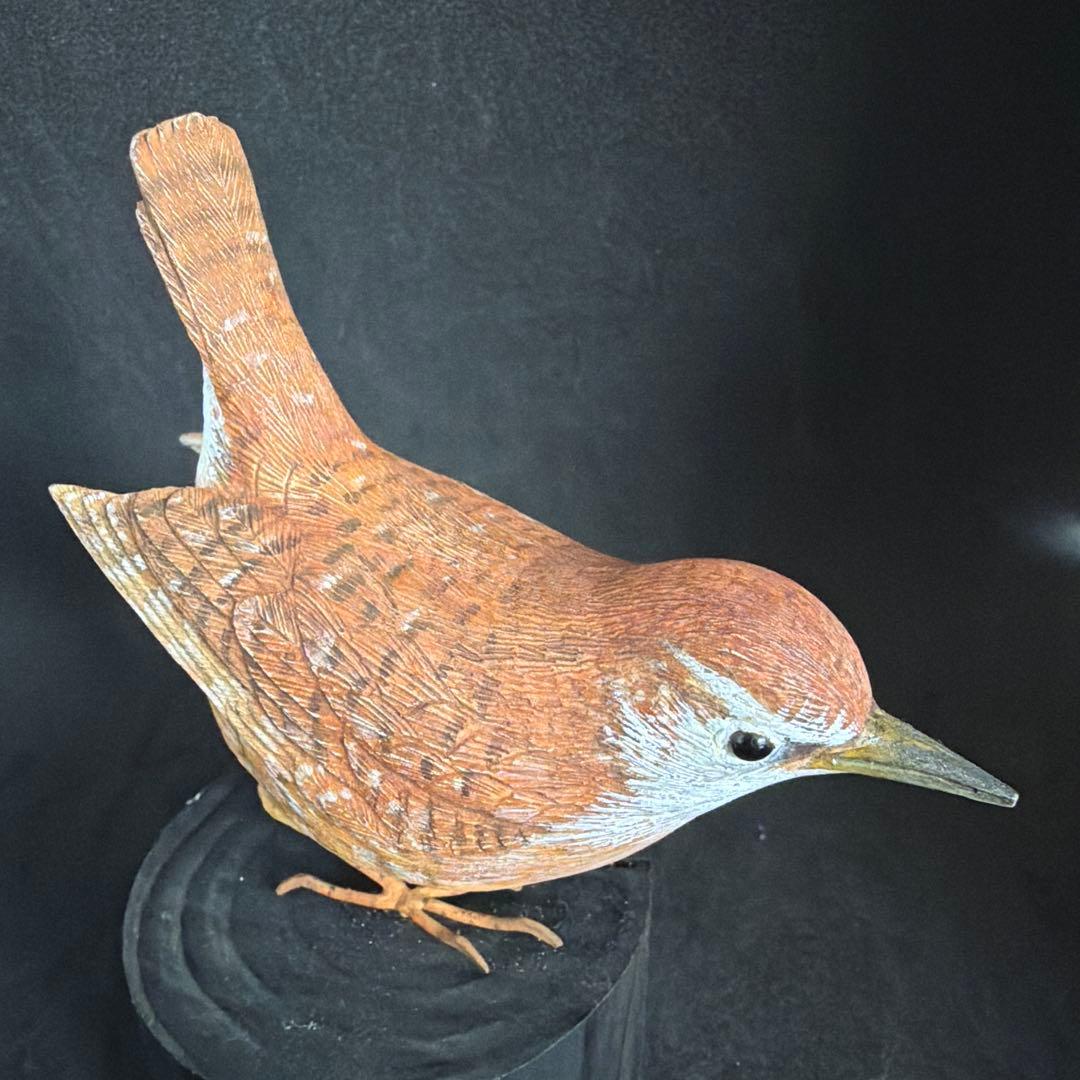 ミソサザイ　木彫りの野鳥　バードカービング　野鳥彫刻　リアル野鳥