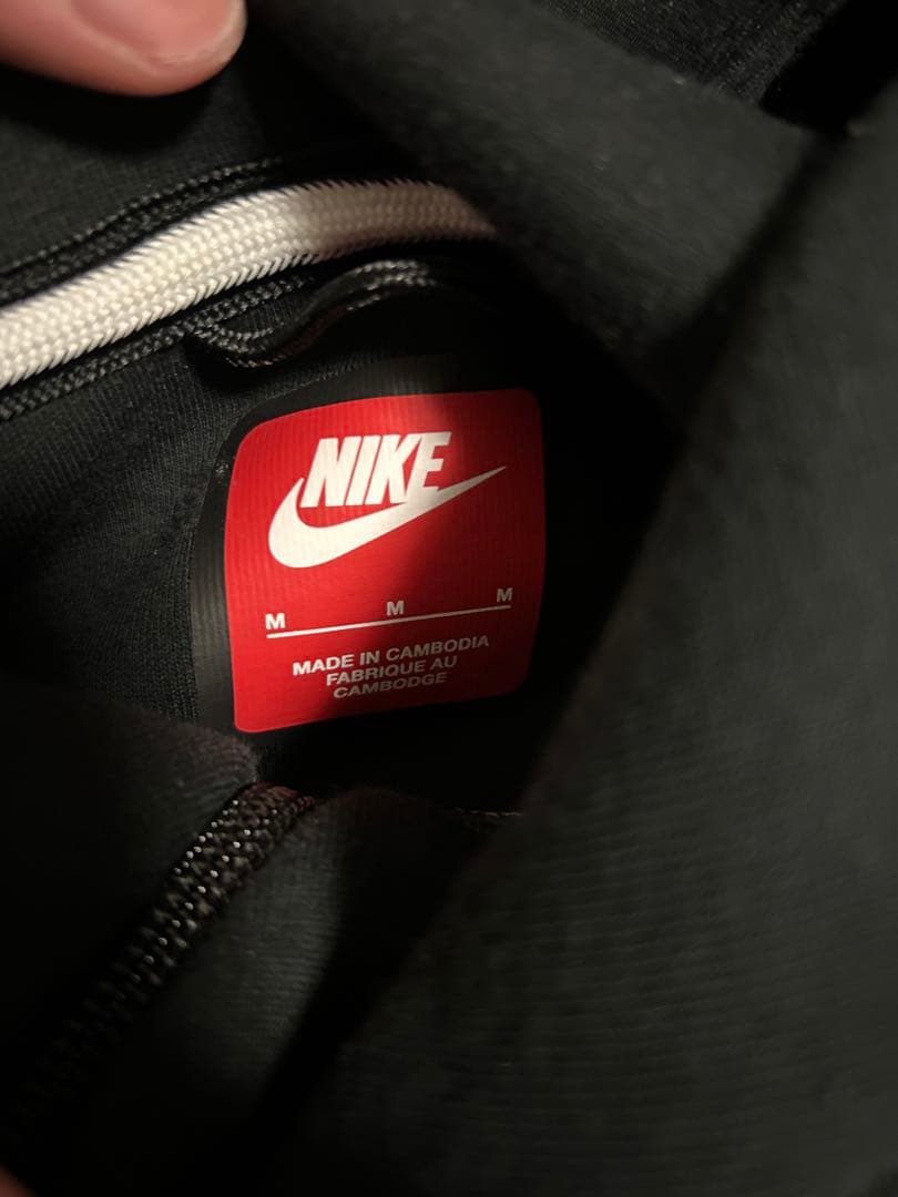 Nike テックフリース　フード付きジャケット M ブラック