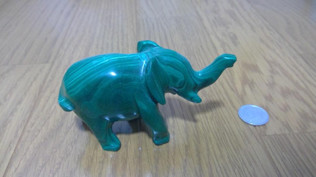 マラカイトの象の置物　パワーストーン