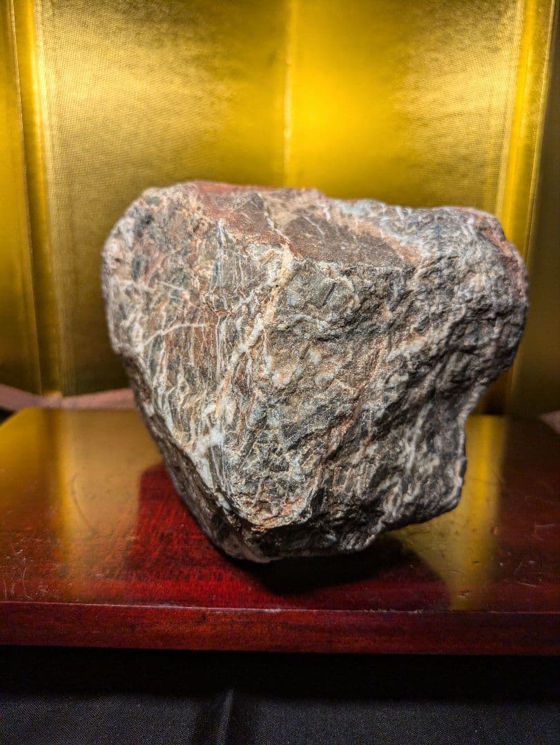 赤石 原石 5色混在 約2,4kg 天然石 未加工 鑑賞用 水石 希少 レア