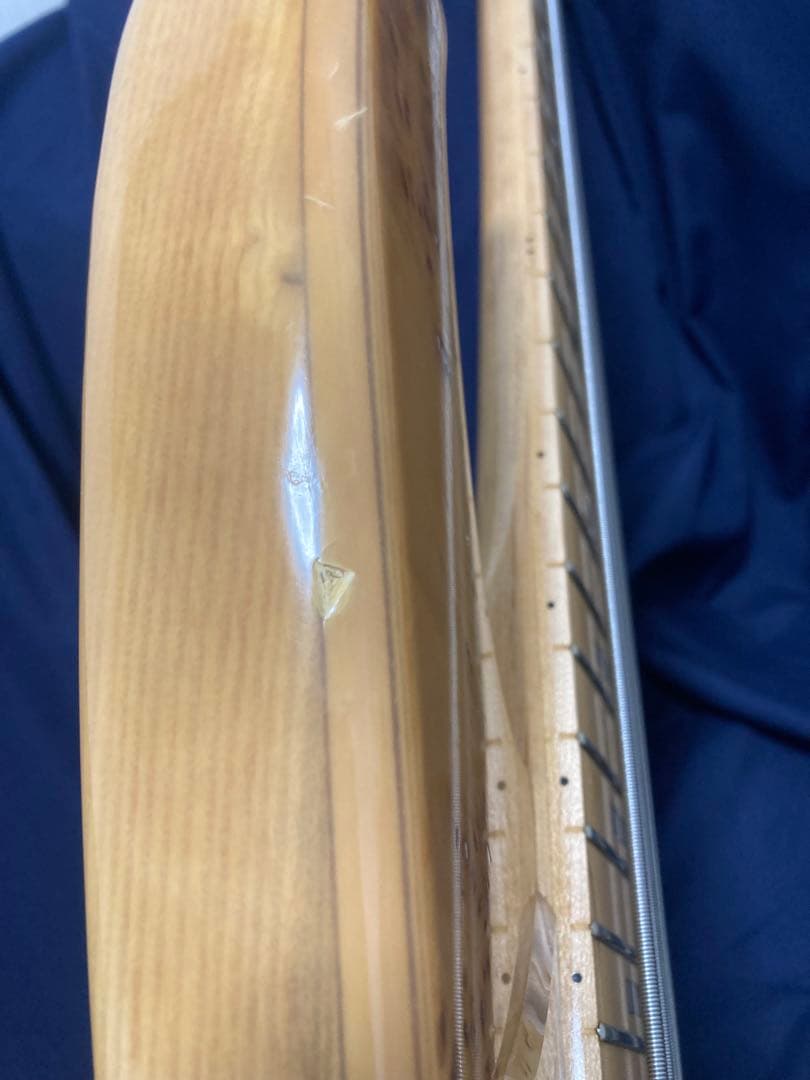 6弦ベース EMG45TW搭載