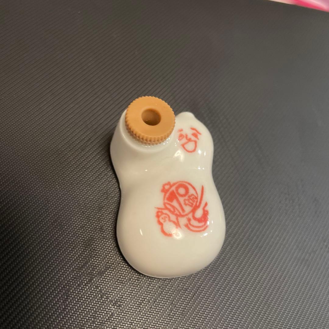 崎陽軒の70周年のひょうちゃんゴールド、ホワイトセット