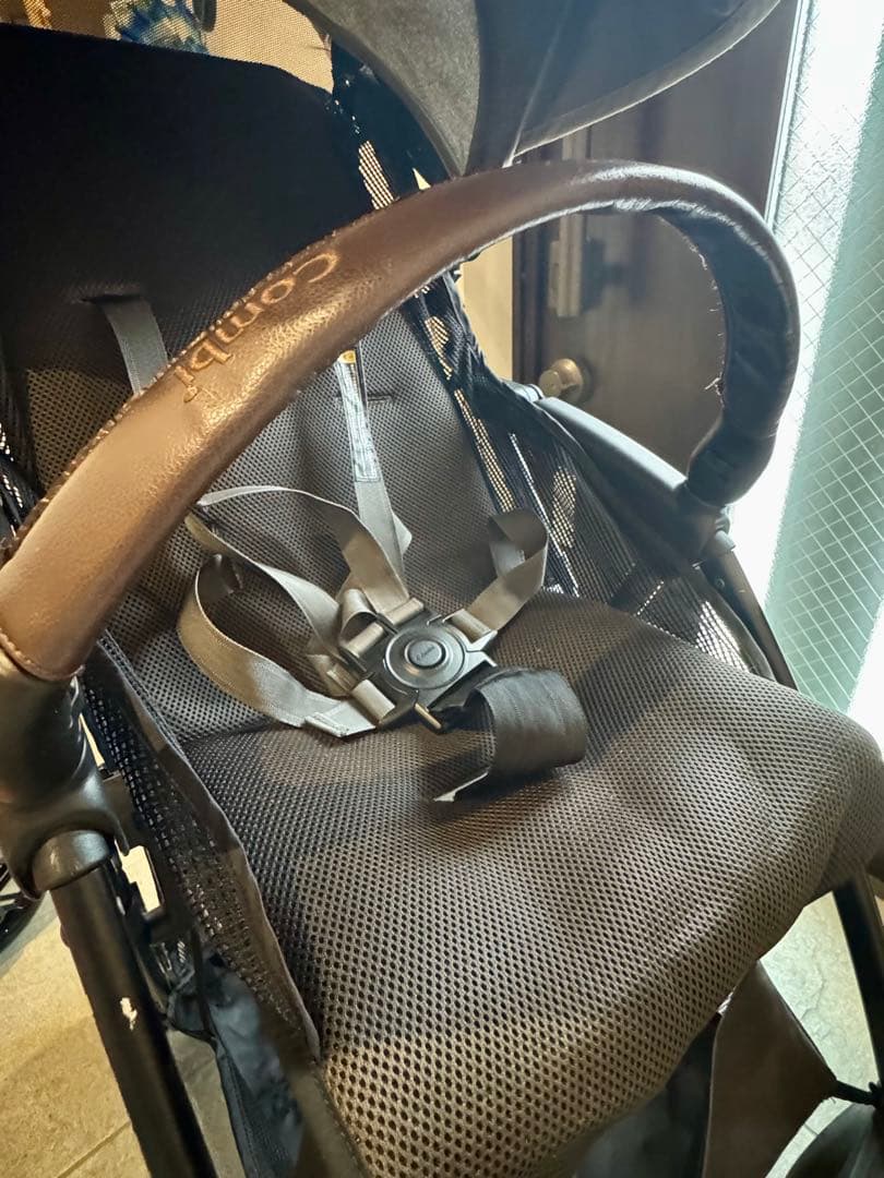 コンビ　B型ベビーカー　Acbee plus AO ミーテグレージュ　軽量