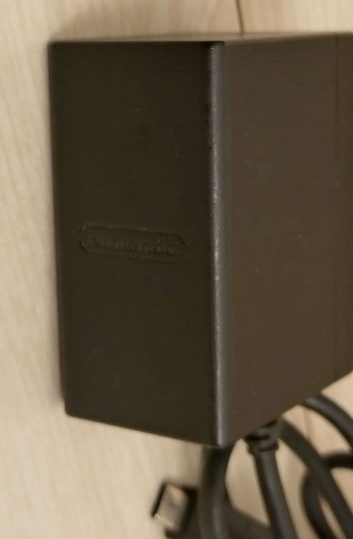 す*し様 Nintendo Switch Lite イエロー 本体 ACアダプタ