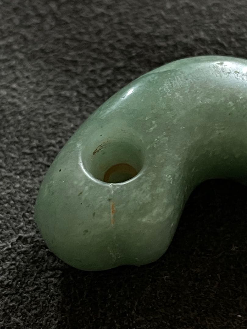 縄文〜弥生時代中期ヒスイ勾玉　異形　獣形　熊本県出土