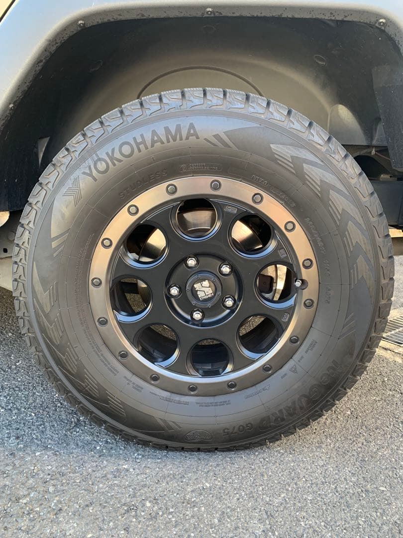 jeep ラングラー スタッドレスタイヤ 4本　タイヤのみ