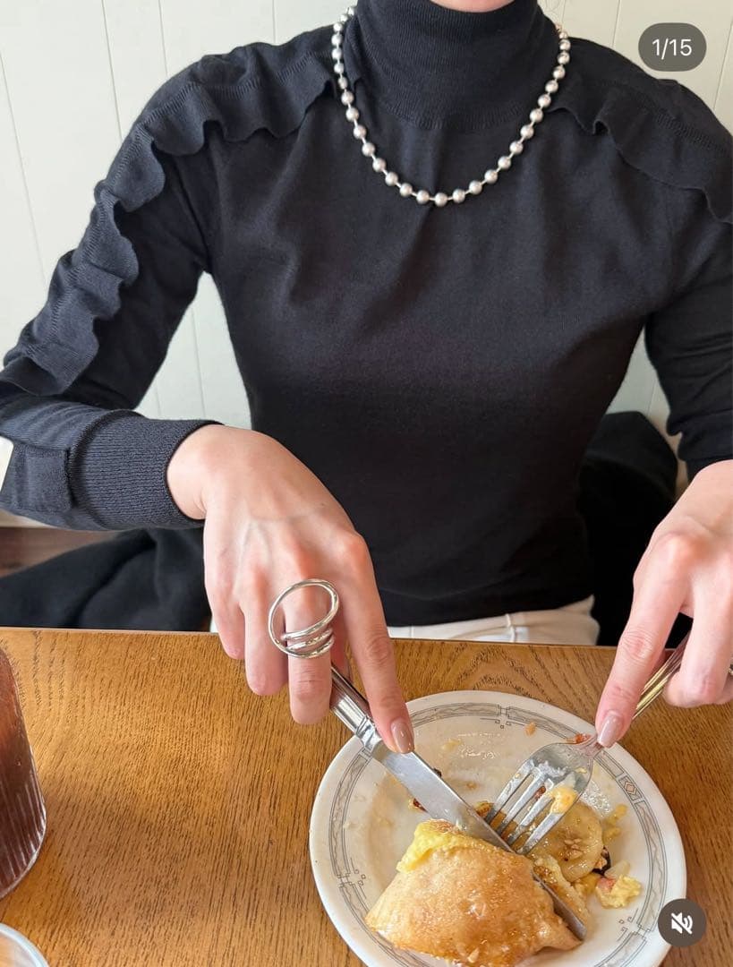 YONFAフラッシータートルニット　美品