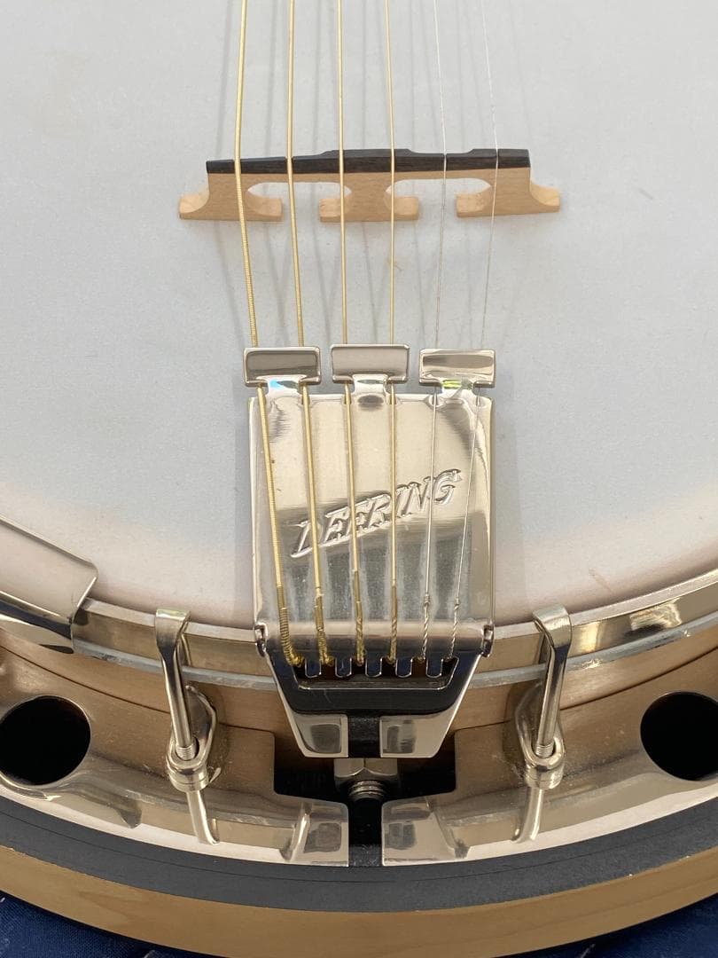 【値下げ】DEERING 6弦ギターバンジョー（ストラップ、チューナー、弦付）