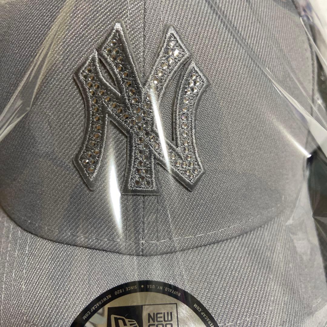ニューエラ　9FORTYRHINESTONE ニューヨークヤンキース　グレー