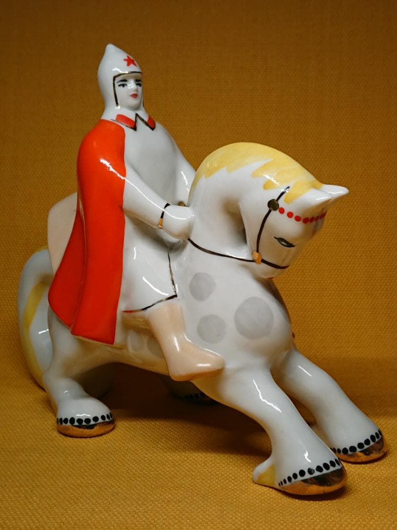 【美品】ウマ　馬　陶器　オブジェ　置物　インテリア　工芸品　美術品　A3410