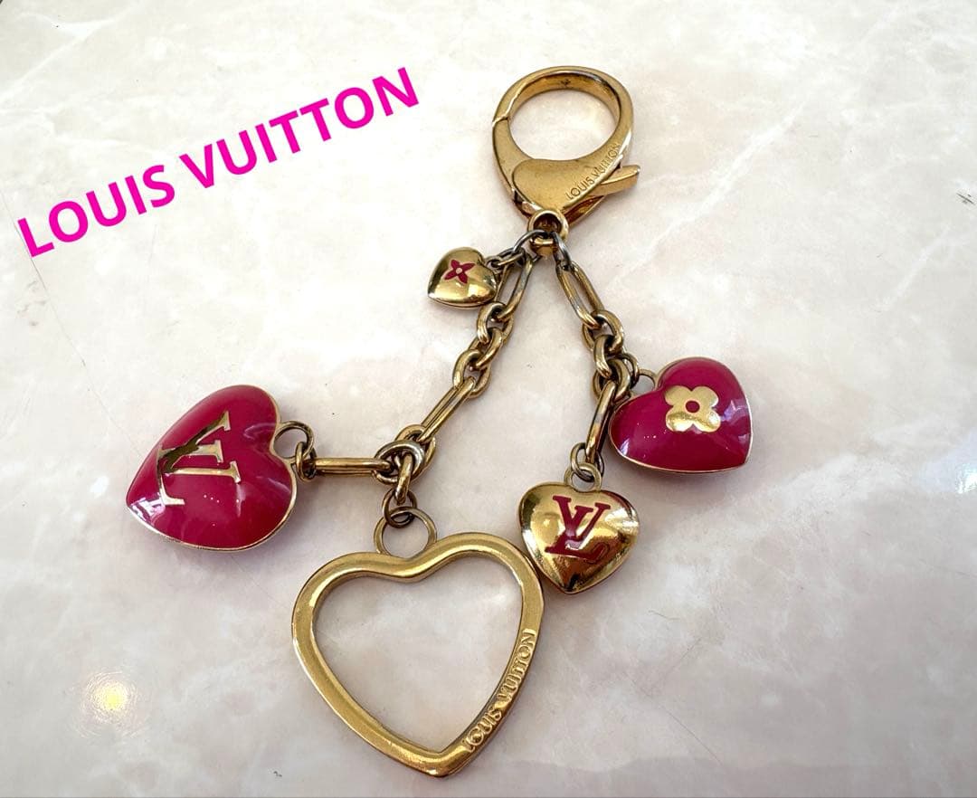 LOUIS VUITTON ルイヴィトン クール チャーム キーホルダー