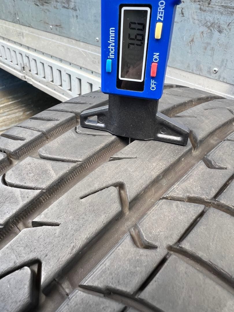 レットンTOYOサマータイヤ205／70R15 96H超深溝