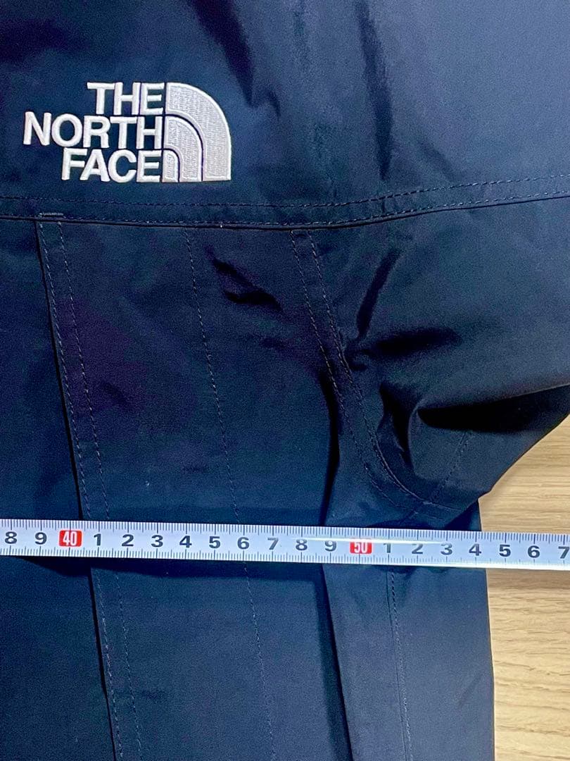 マウンテンパーカー　キャンプアウトドアーに最適‼️ 最終価格に値下げ致します！