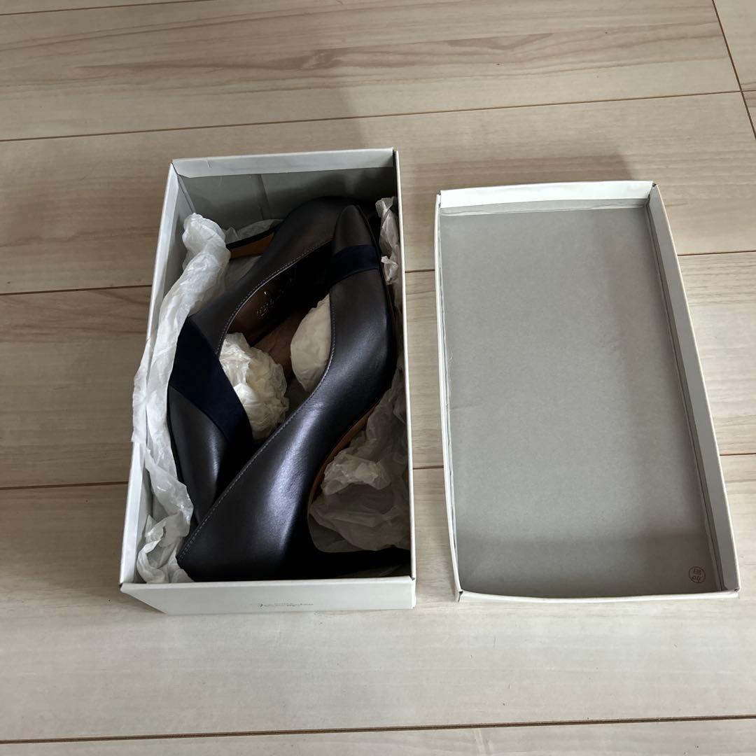 ねこのおとうさん専用(未使用】銀座かねまつ　レザー×スエード　パンプス　24cm