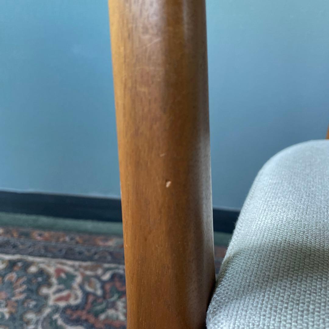 ②EDDA エッダ　ダイニングアームチェア　朝日木工加工　無垢材　1脚