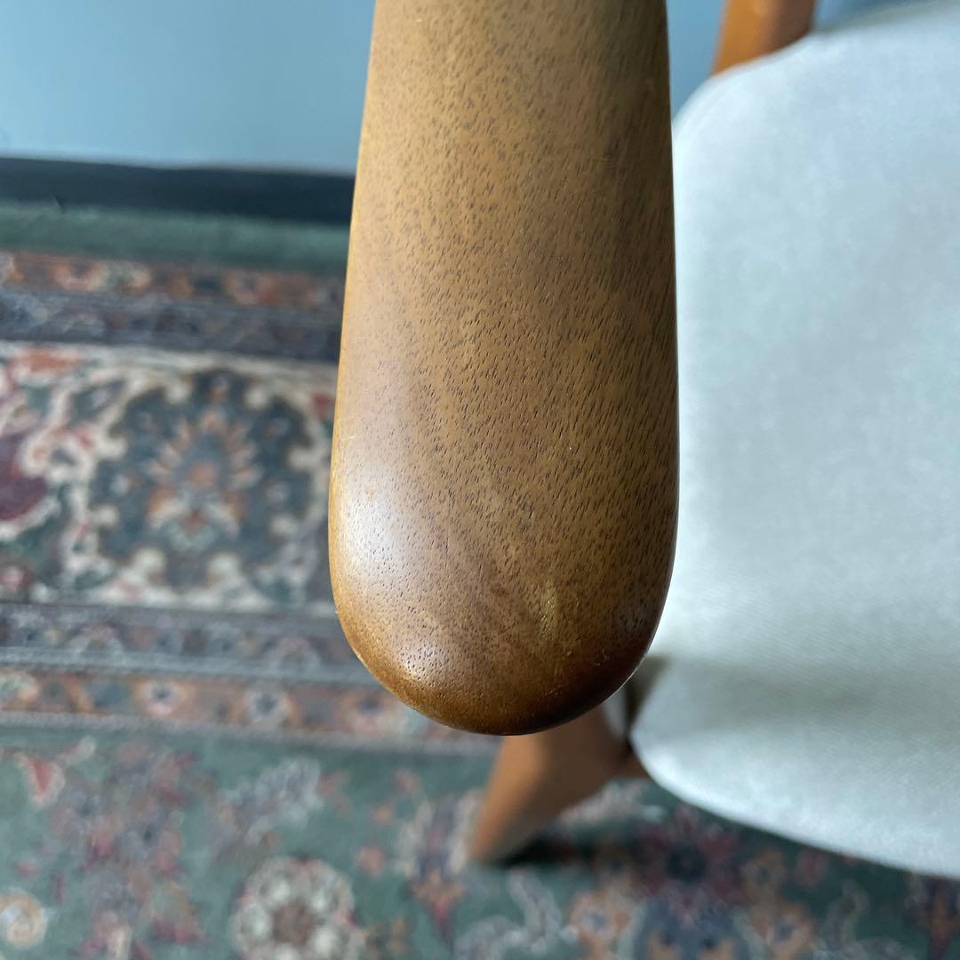 ②EDDA エッダ　ダイニングアームチェア　朝日木工加工　無垢材　1脚