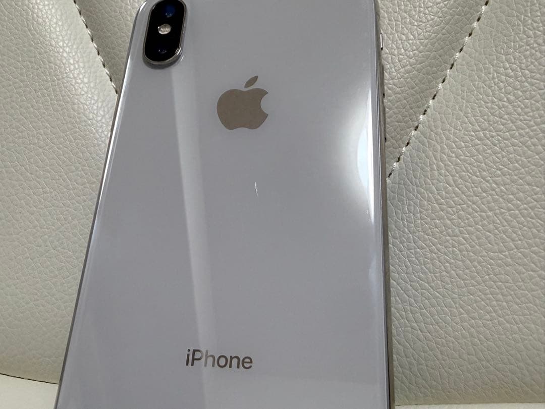 Apple iPhone X 64GB シルバー 本体