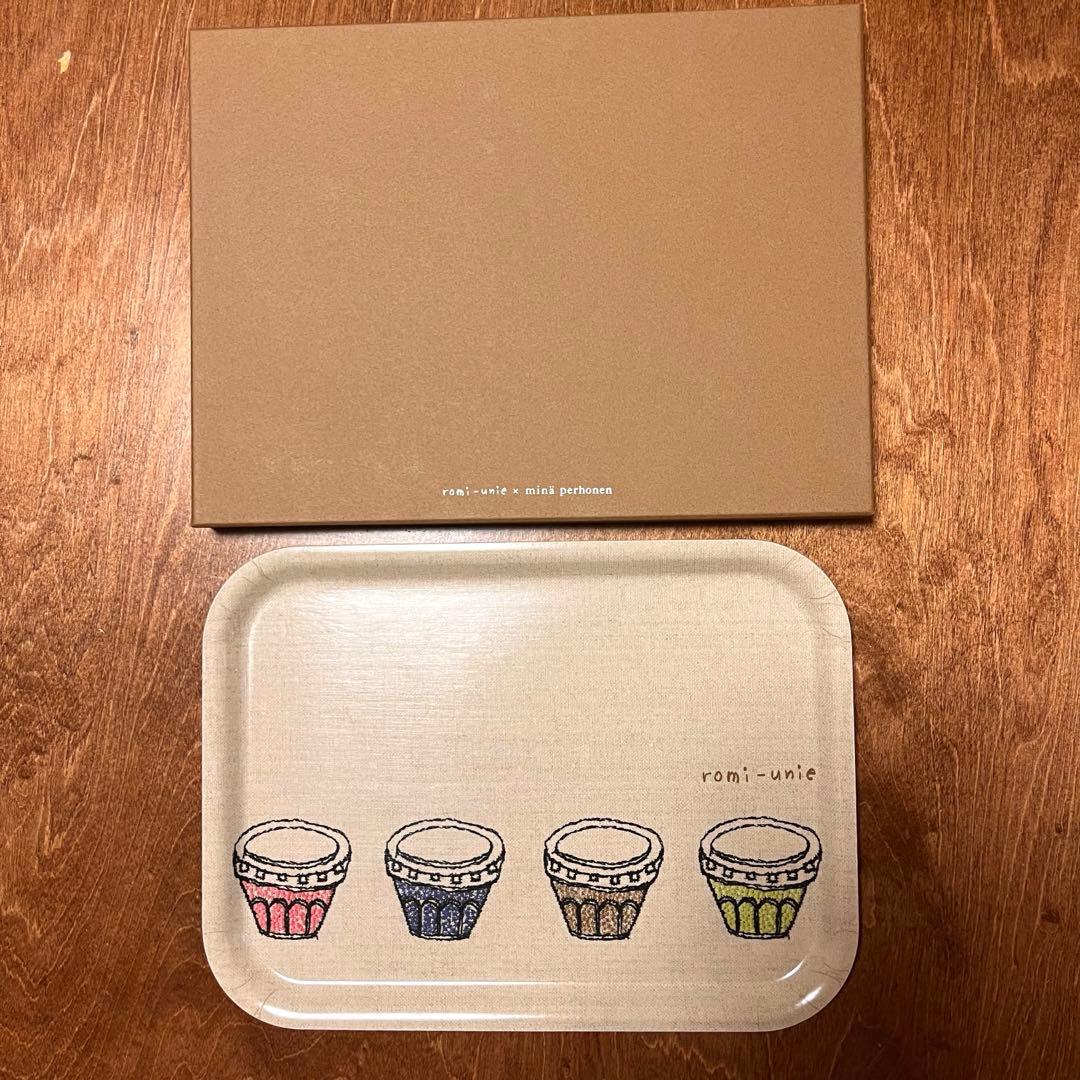 【未使用 レア おまけつき】ロミユニ ミナペルホネン トレー