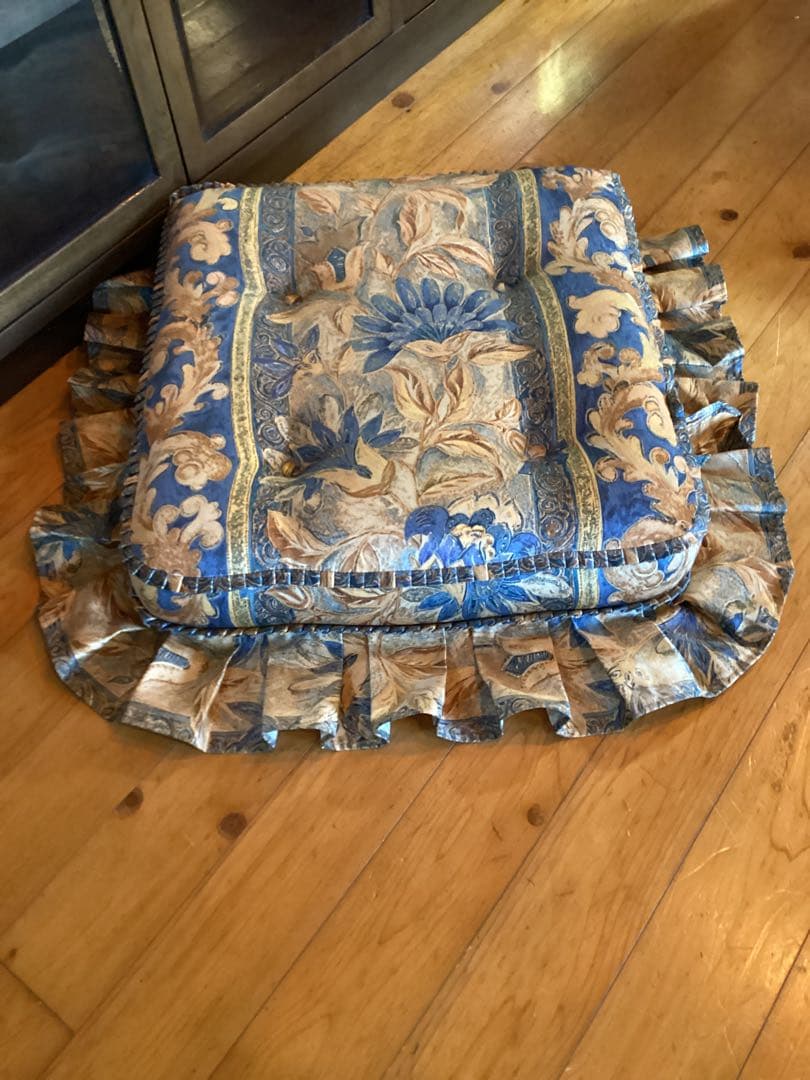 飛騨産業　キツツキマーク　穂高シリーズ　クッションのみ