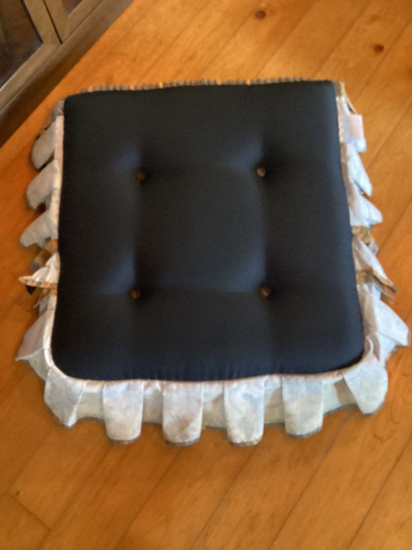 飛騨産業　キツツキマーク　穂高シリーズ　クッションのみ