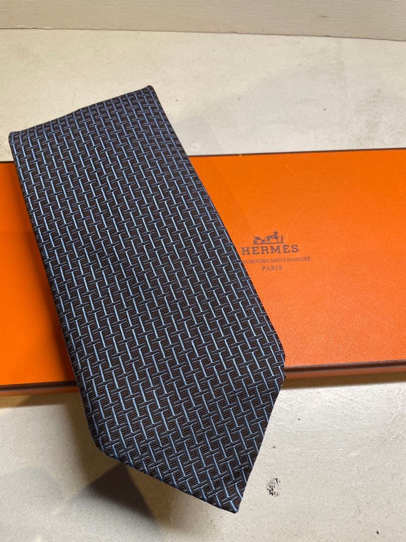 【新品未使用】HERMES ネクタイ ネイビーH総柄 シルク100% 成人式向け
