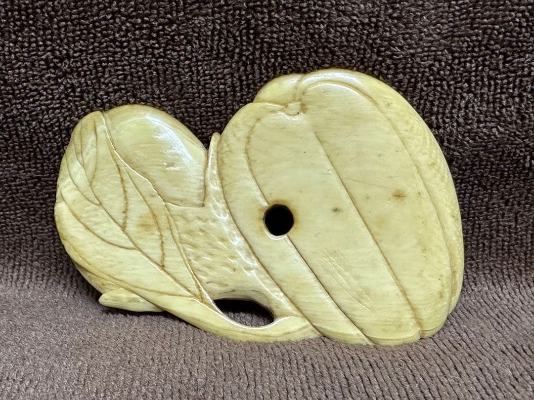 根付　昭和レトロ　時代物　天然素材　マンモス牙　置物　30g