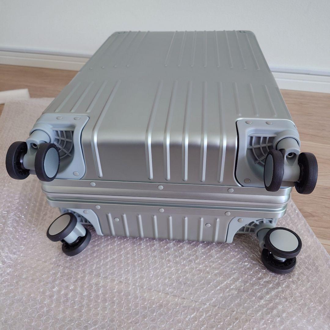 完売品【新品未使用】イノベーター アルミスーツケース36L 機内持ち込みサイズ