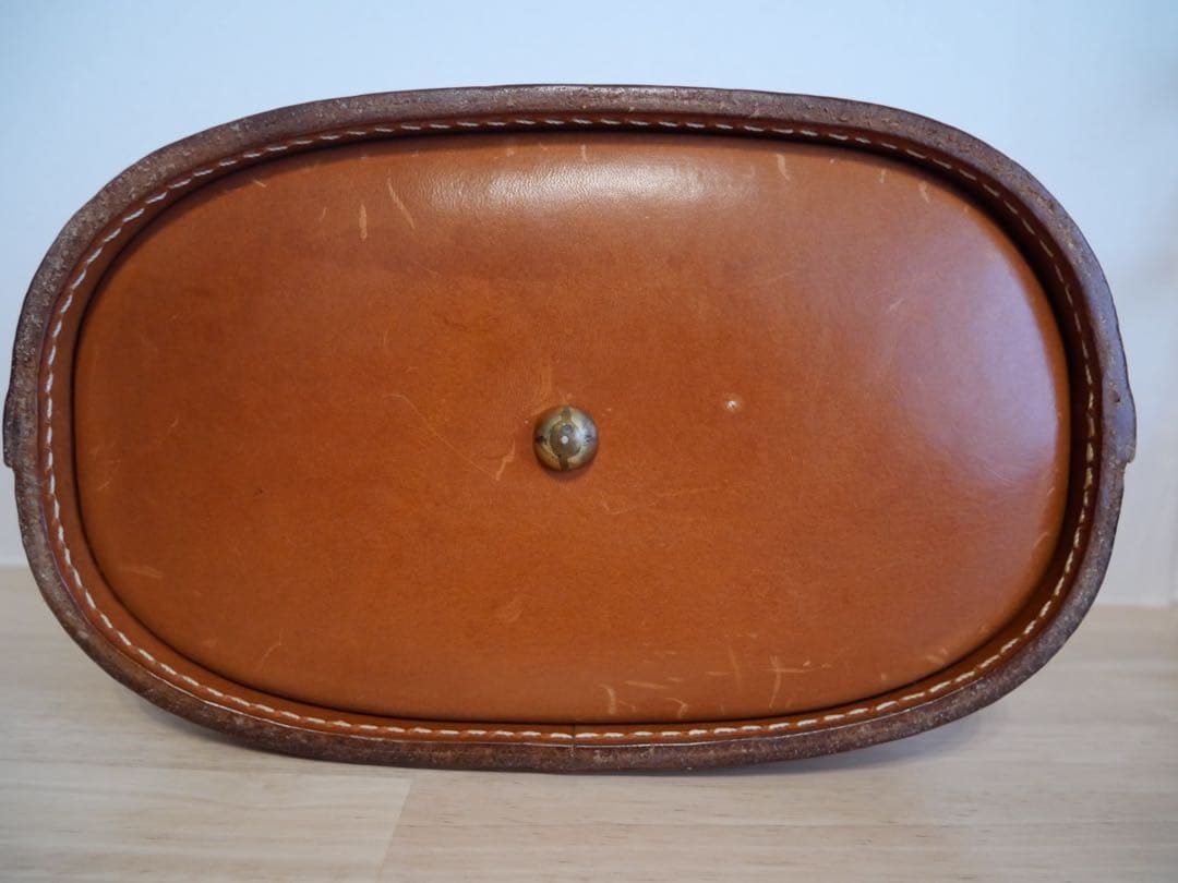 HERZ バッグ　革　Q-8