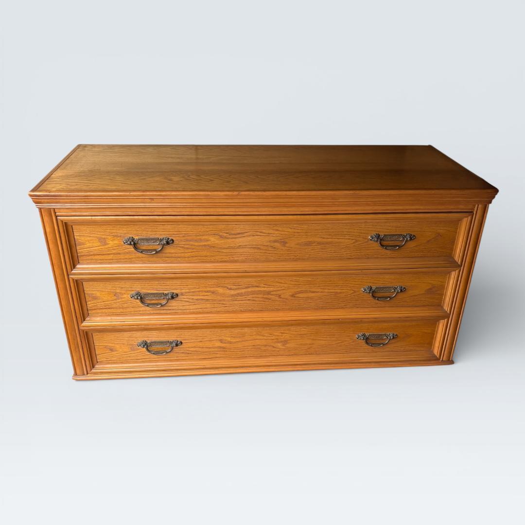 【送料込】英国アンティーク調 ローチェスト 3段 テレビ台 オーク 収納 家具