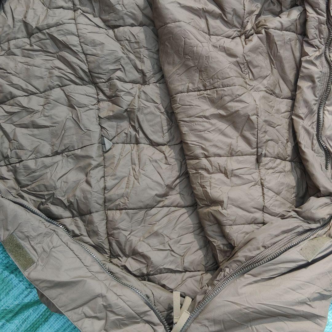 カリンシアCARINTHIA DEFENCE 4サイズL 寝袋 オリーブグリーン