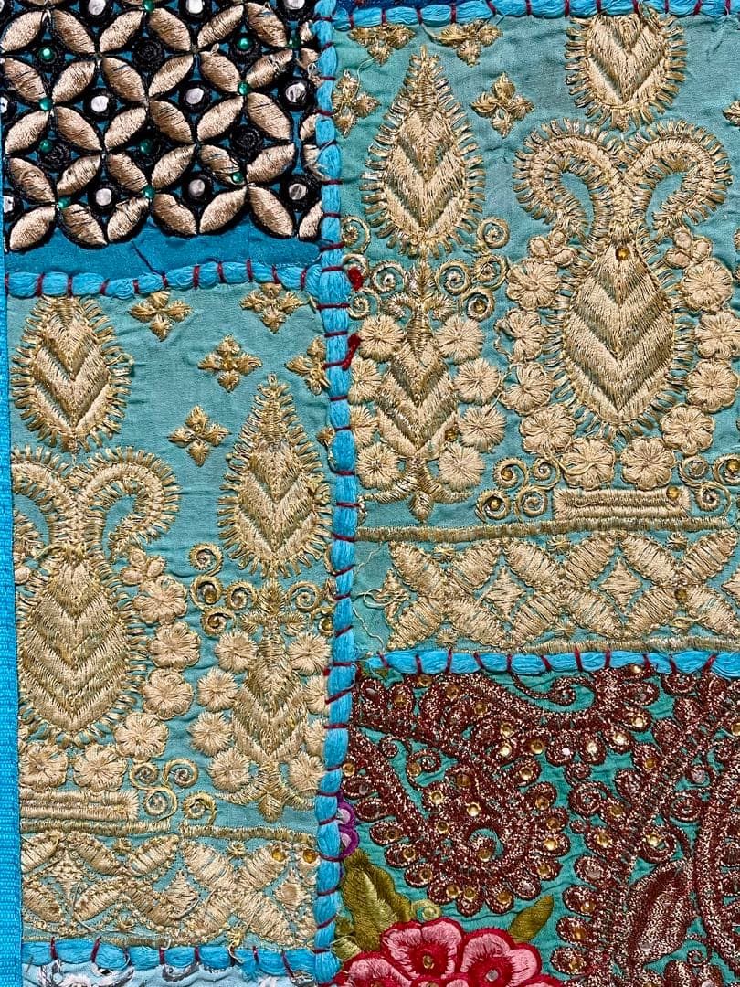 インド ビンテージ サリー パッチワーク タペストリー 刺繍 壁掛け 古布