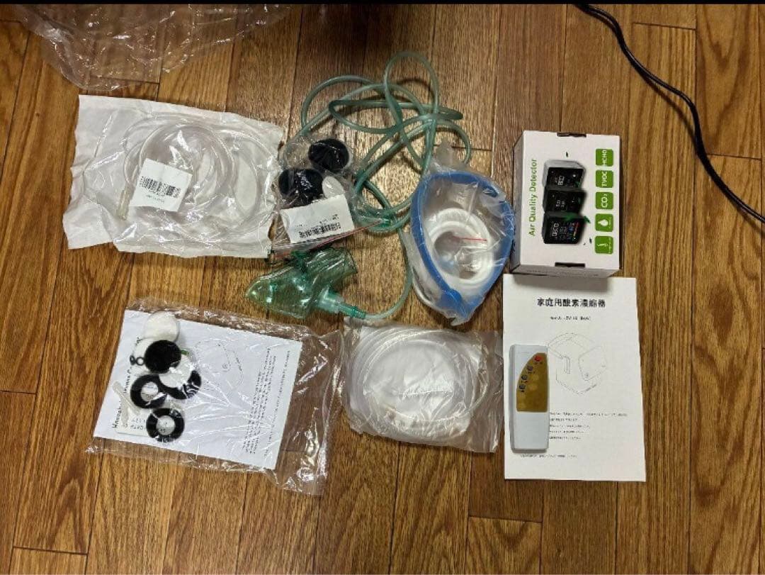 酸素濃縮器　酸素室　酸素吸入器　二酸化炭素計測器　新品に近い