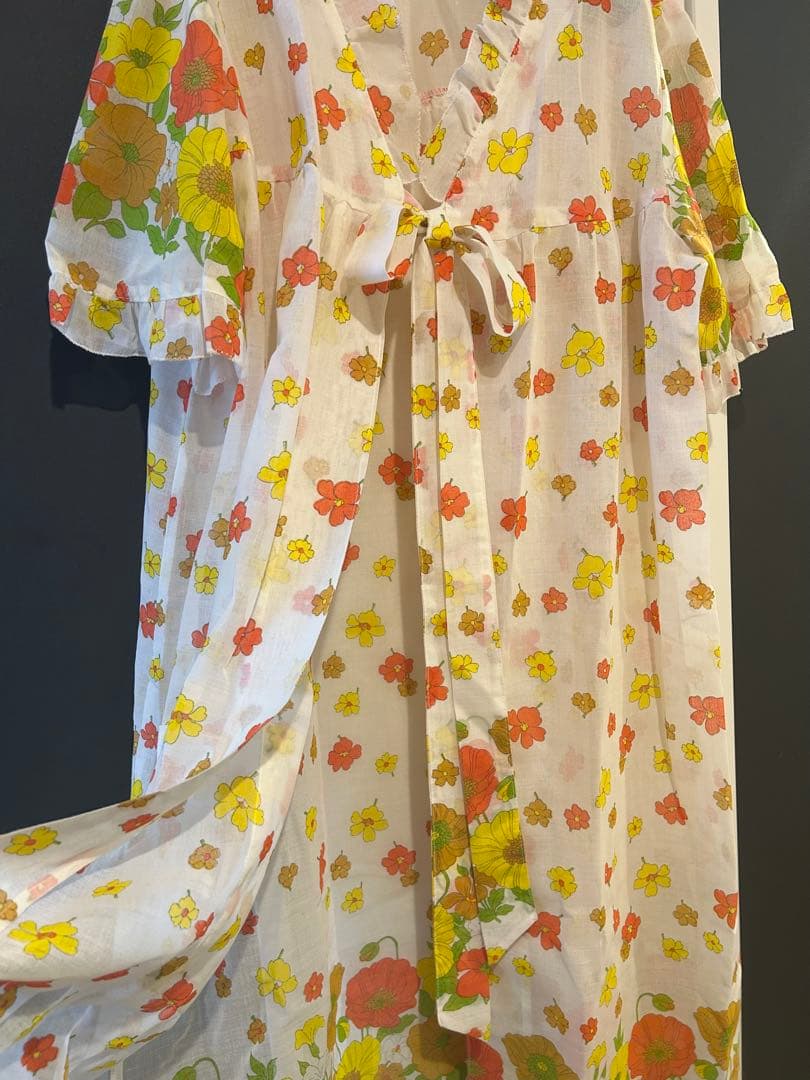 60 70 古着　ポッピーフラワープリント五分袖ラングブラウス