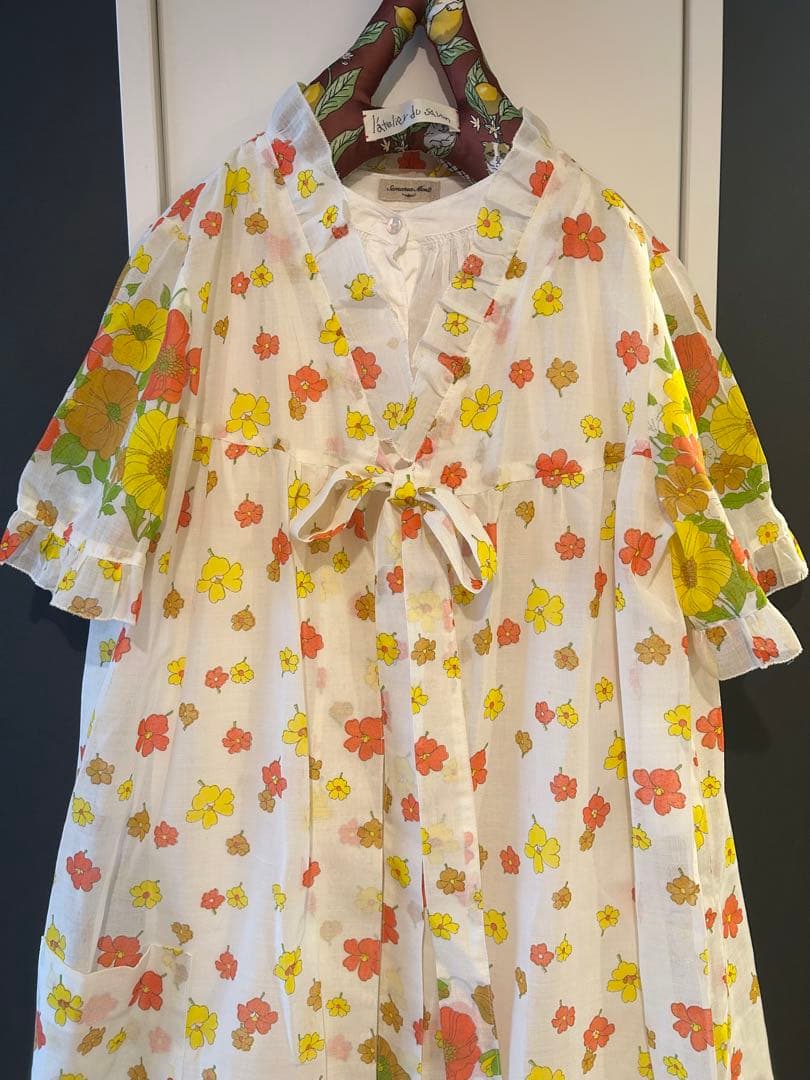 60 70 古着　ポッピーフラワープリント五分袖ラングブラウス