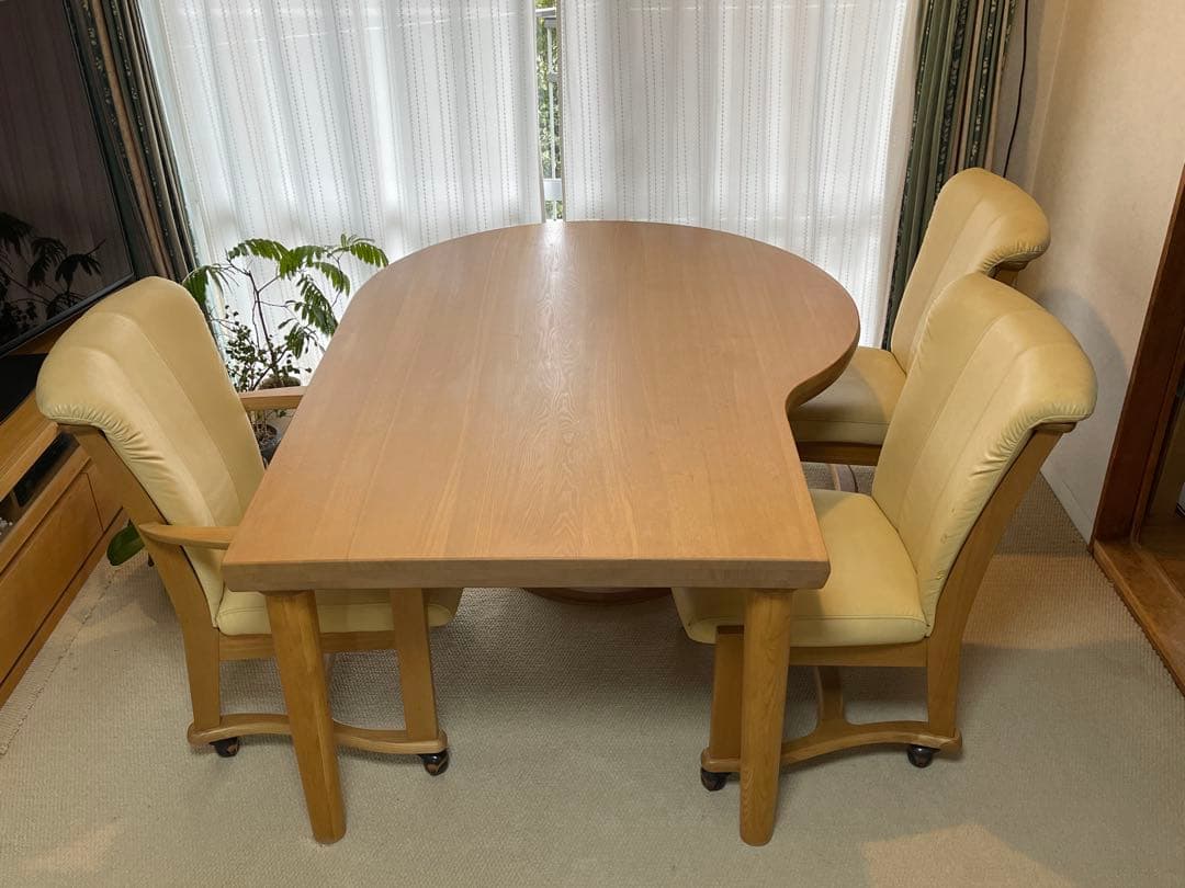 【2/20で終了】ナガノインテリアダイニングテーブル