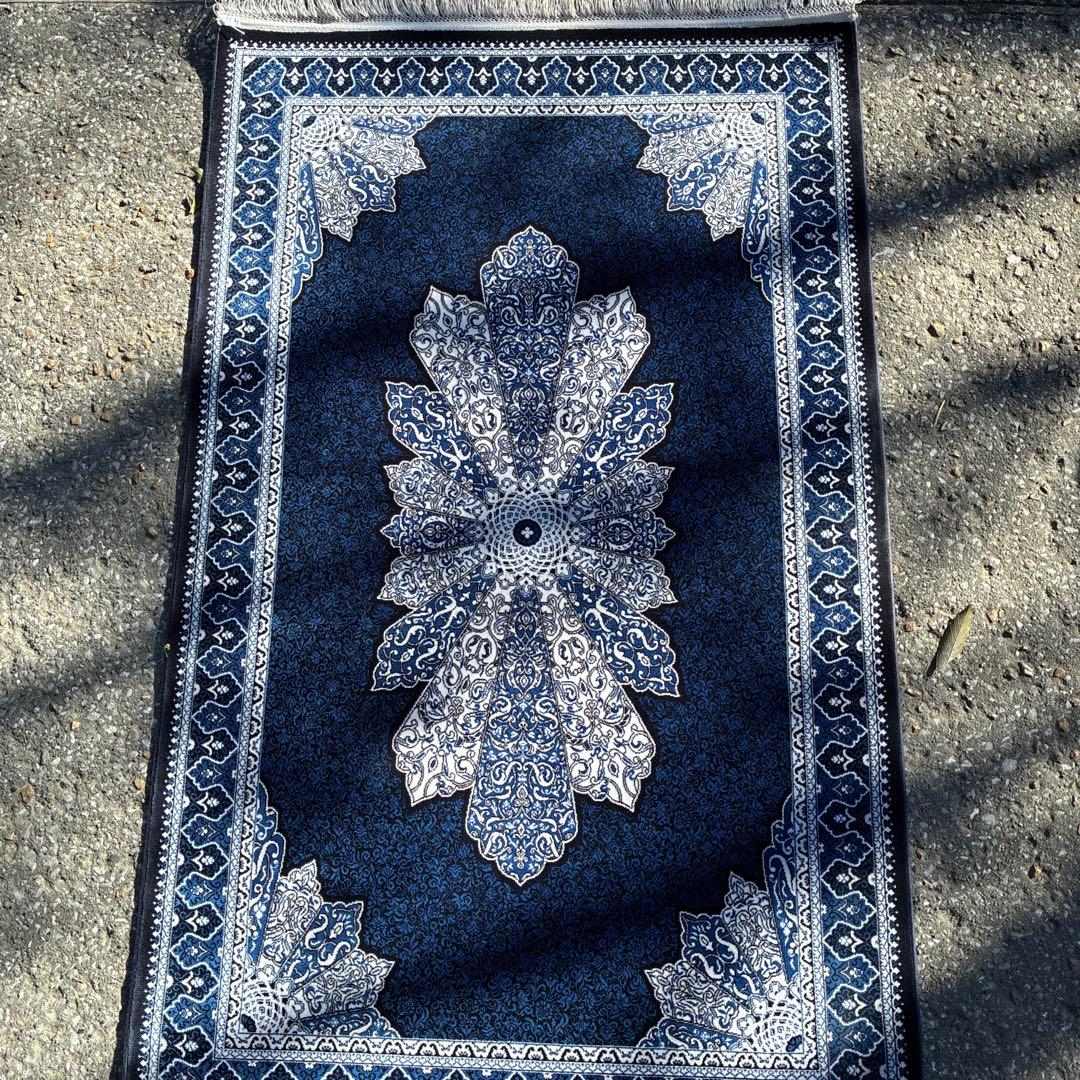 A*n様 ネイビーブルーのフラワーパターンラグ 80x125 トルコ製