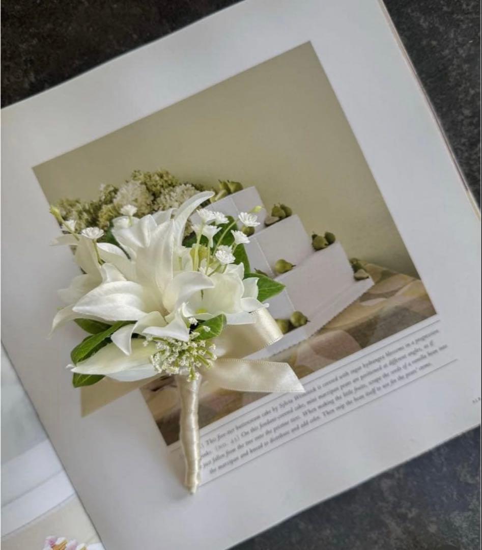 ウェディングブーケ大　ホワイト(ブーケトニア付)