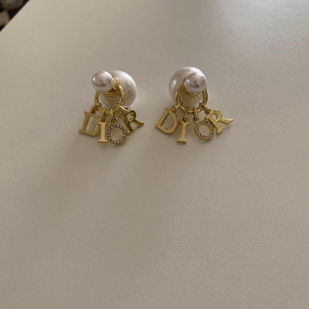 【美品】Christian Dior ディオールトライバルピアス　ゴールド