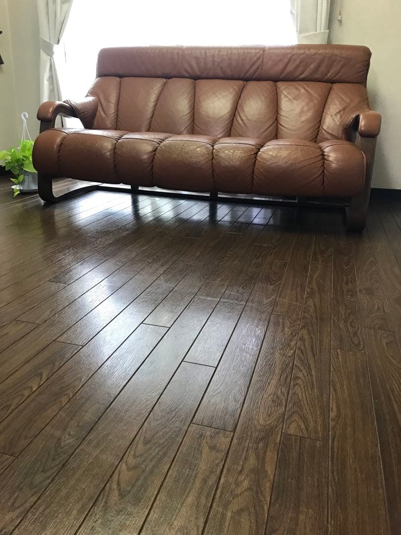 松浦ページ　本革ソファー　長椅子　3人掛け　アンティーク