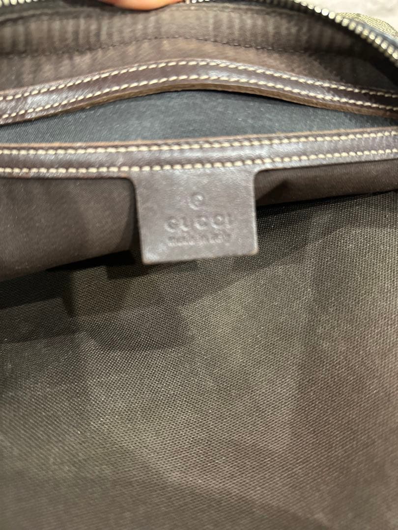 GUCCI グッチ GG ボディバック